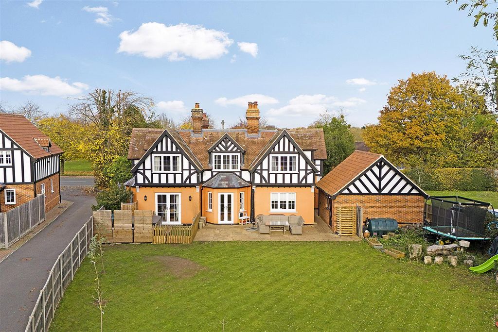 Property photo 3 of 39 St. Johns House Aerial Ph05.Jpg