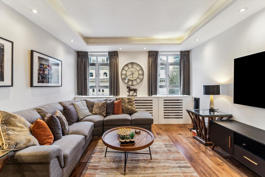 Property photo 3 of 22 Image