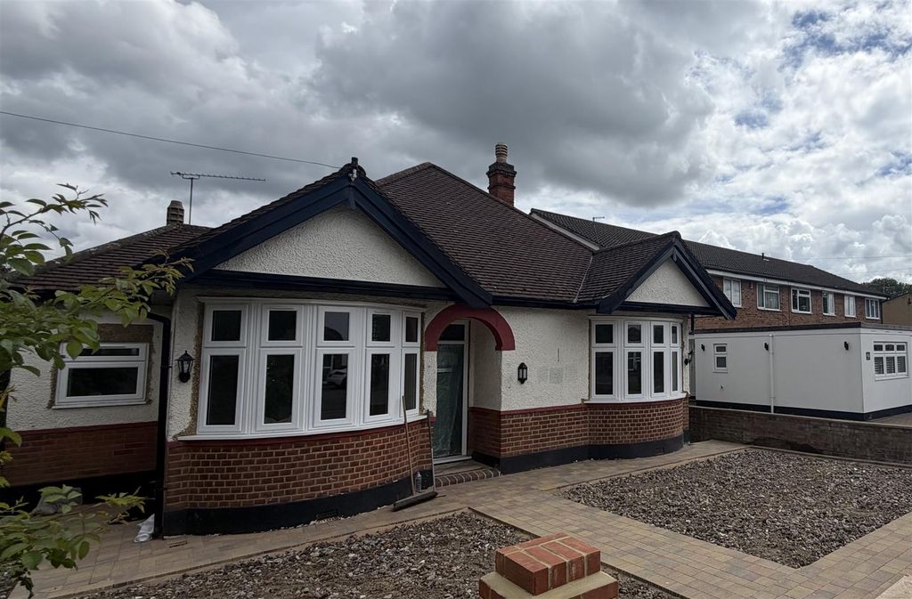 Property photo 1 of 10 Tempimagev18Z7U.Jpg