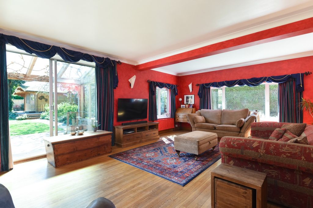 Property photo 3 of 28 40263729