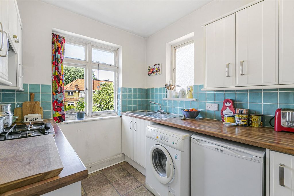 Property photo 3 of 16 Kitchen