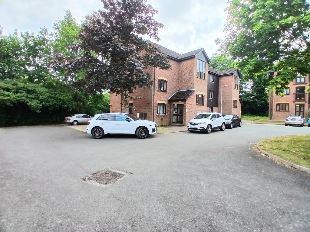 Property photo 1 of 12 Image