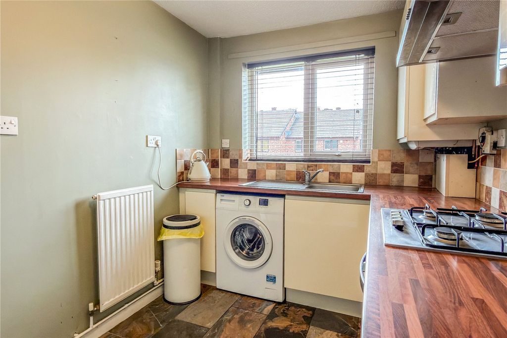 Property photo 3 of 12 Picture No. 10