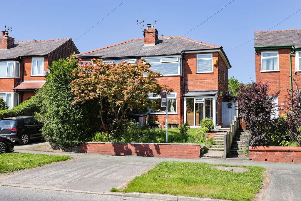 Property photo 1 of 16