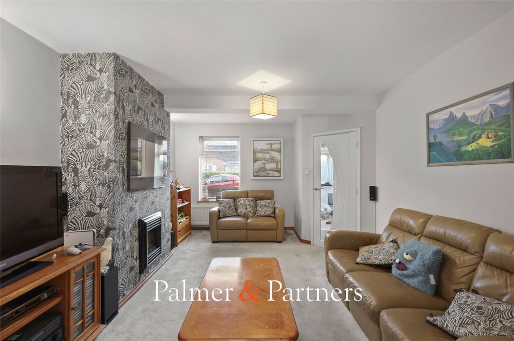 Property photo 2 of 23 Picture No. 29