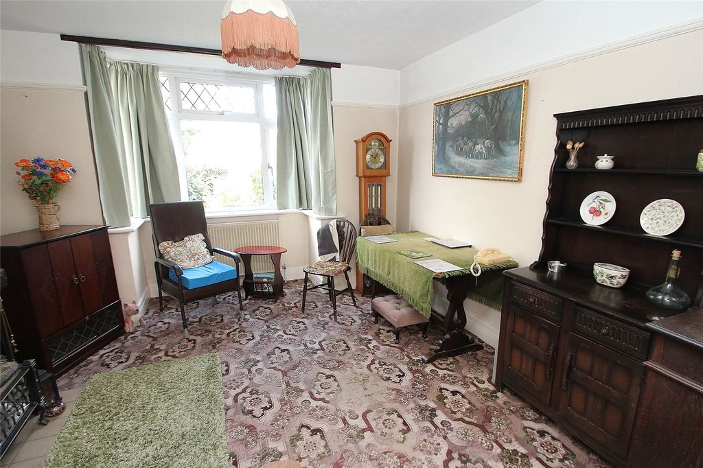 Property photo 2 of 12 Picture No. 11