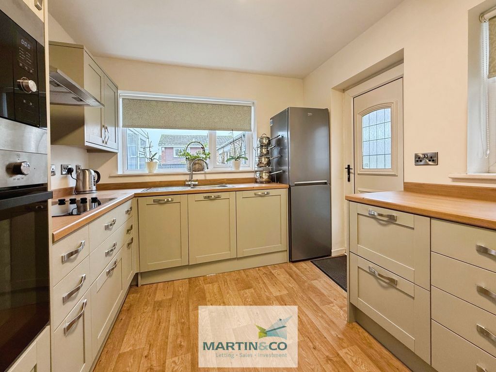 Property photo 2 of 20 Aecfc254--4Ad8-811A-967Eb34680A0-14094-000001E1Cce