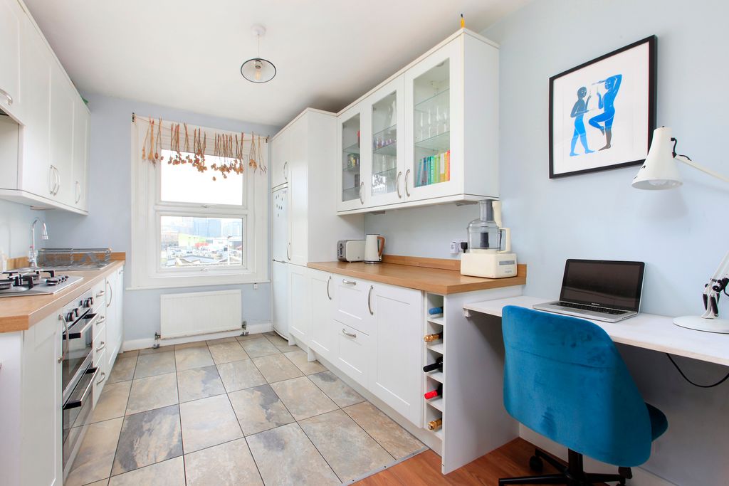 Property photo 3 of 8