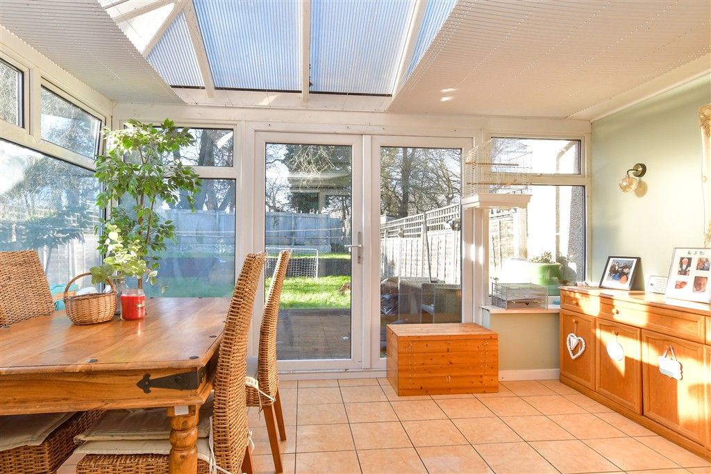 Property photo 3 of 10 Conservatory