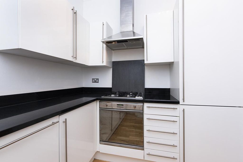 Property photo 2 of 12 W (5).Jpg