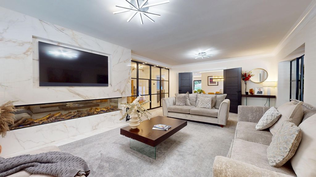 Property photo 3 of 64 4472276