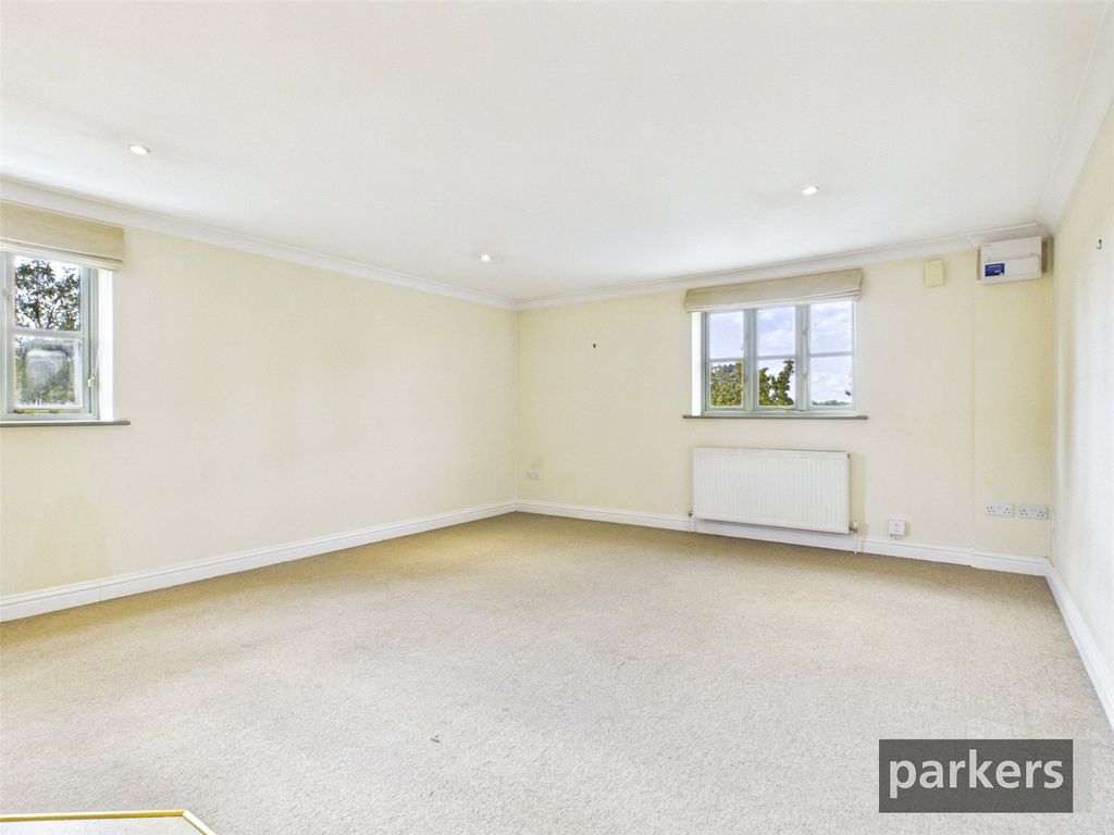 Property photo 3 of 12 Living Room