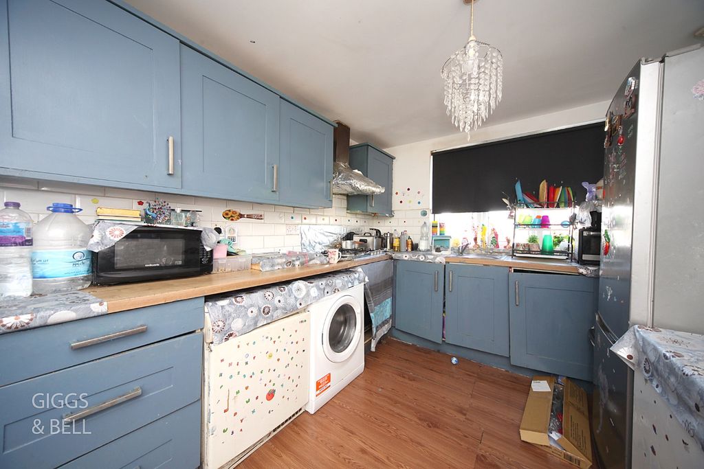 Property photo 3 of 11 5532452