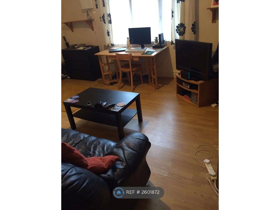Property photo 3 of 8