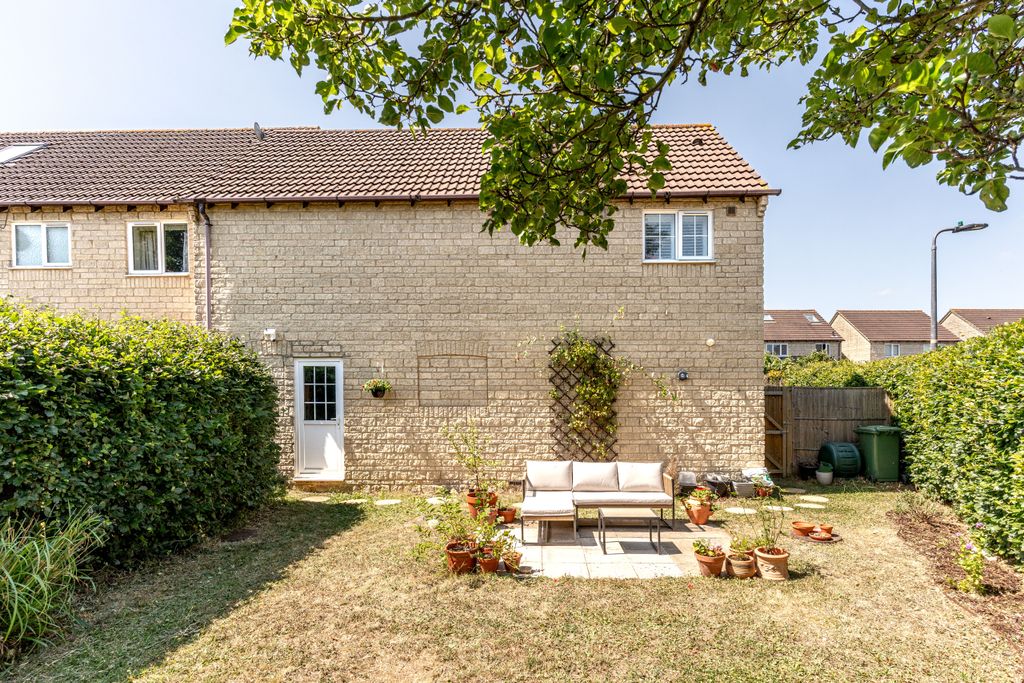 Property photo 1 of 15 A7402444-13