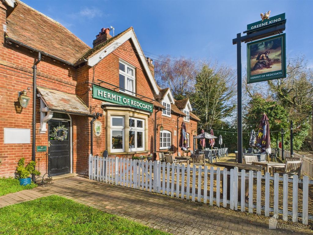 Property photo 3 of 15 Cam02365G0-Pr0408-Still001.Jpg