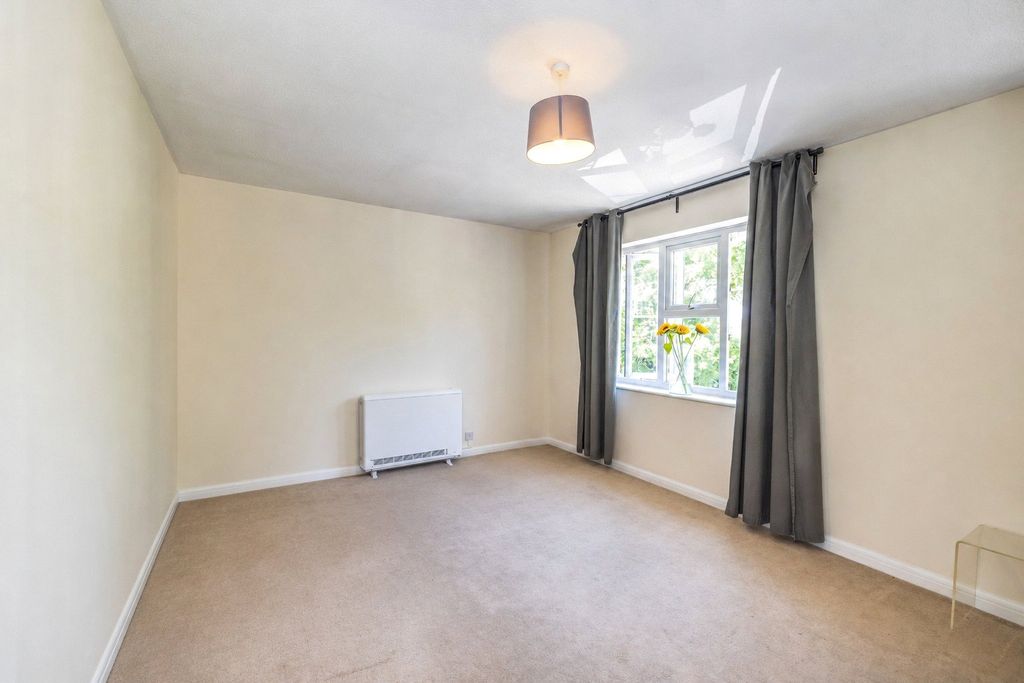 Property photo 1 of 11 Picture No. 19