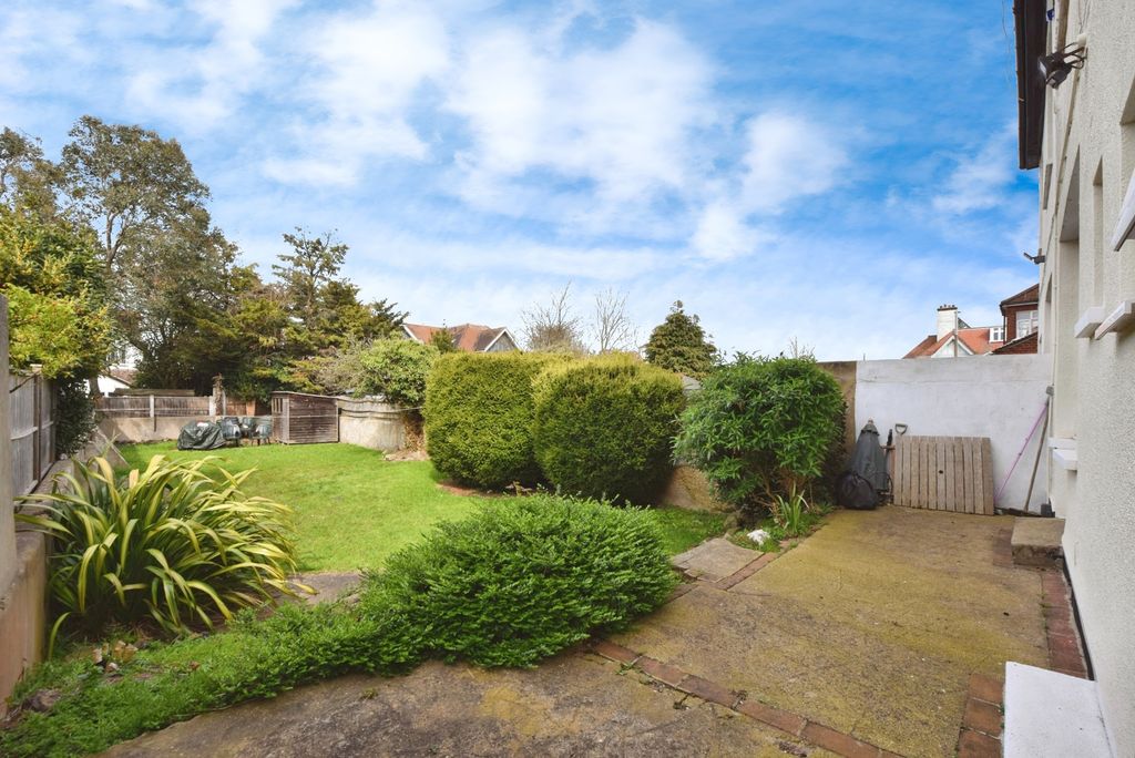 Property photo 3 of 14 Shared Garden