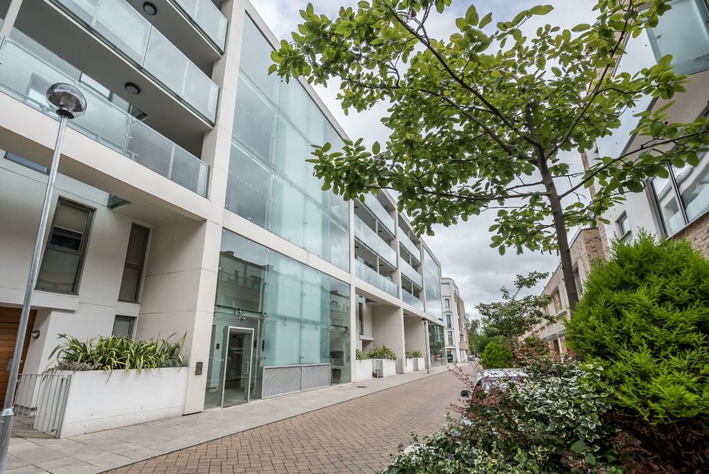 Property photo 2 of 16 Picture No. 04