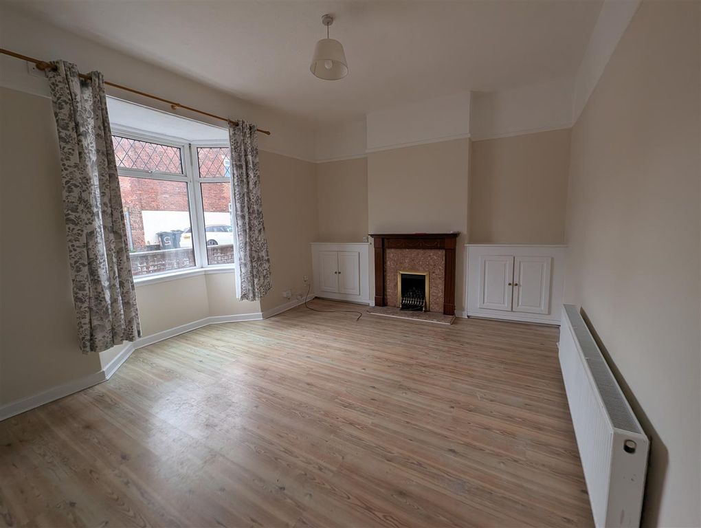 Property photo 2 of 9 Reception One Or Bedroom
