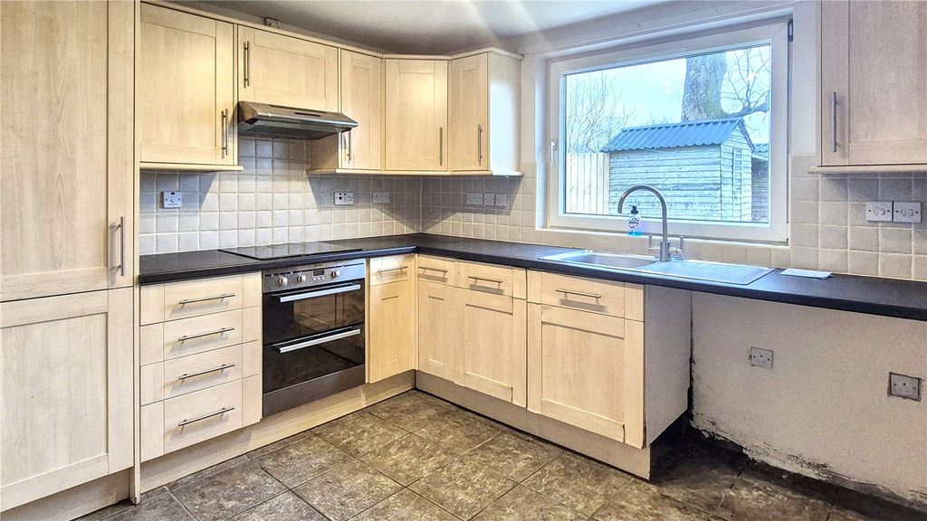 Property photo 3 of 14 Picture No. 22