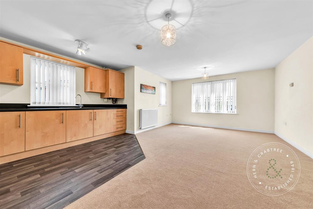 1 bed flat for saleLatteys Close, Cardiff CF14 photo 4