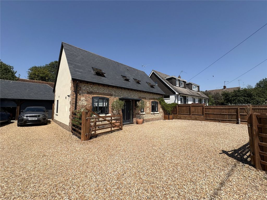 Property photo 1 of 21 Picture No. 04