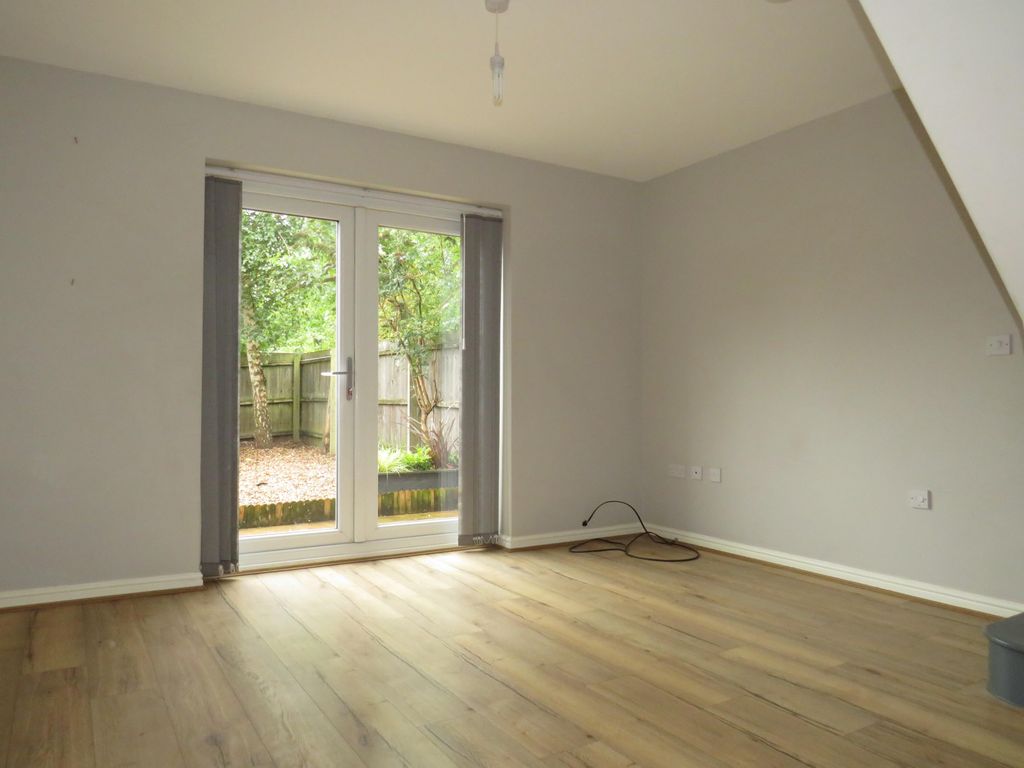 Property photo 2 of 7 Image