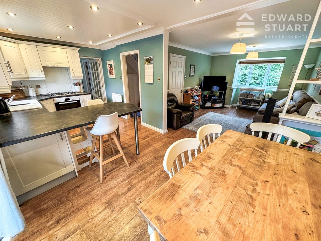 Property photo 3 of 19 Picture No. 09