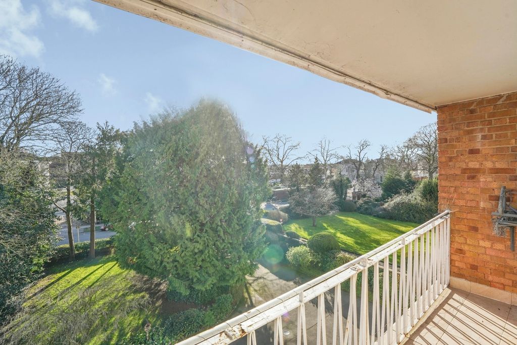 Property photo 3 of 20 Photo