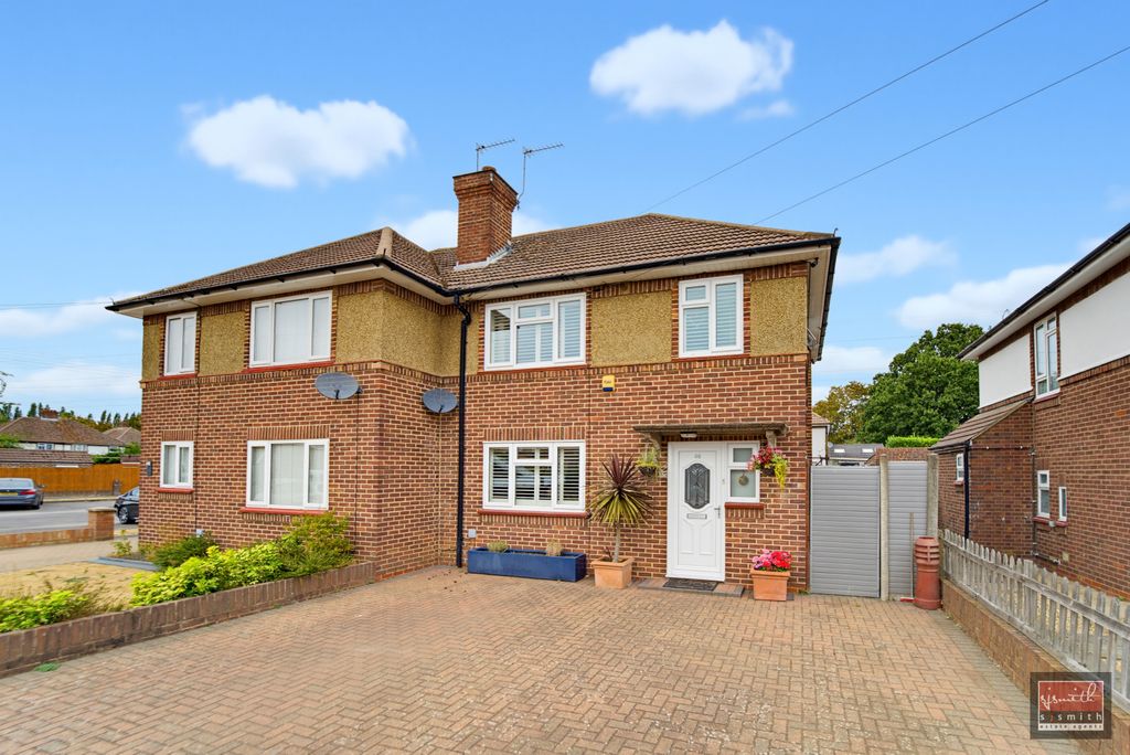 Property photo 1 of 16 Dsc09481