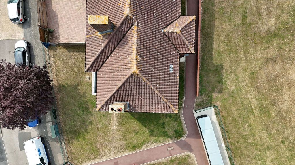 Property photo 3 of 16