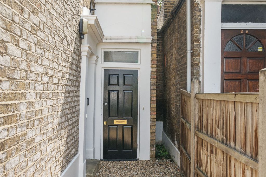Property photo 2 of 11 External