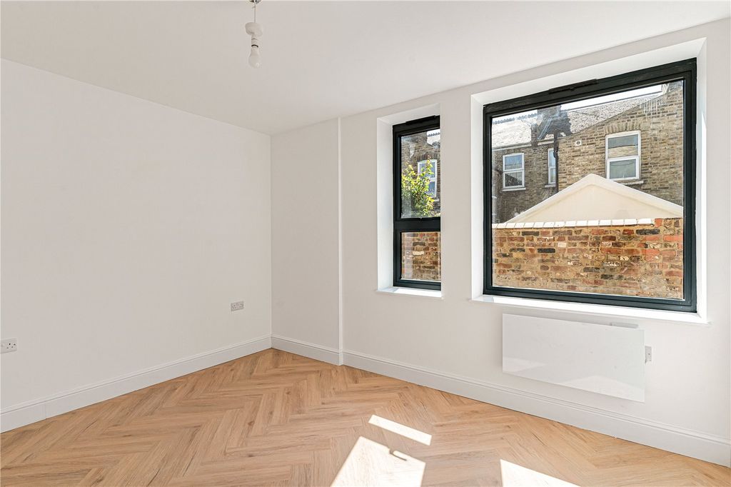 Property photo 3 of 25 Reception Room