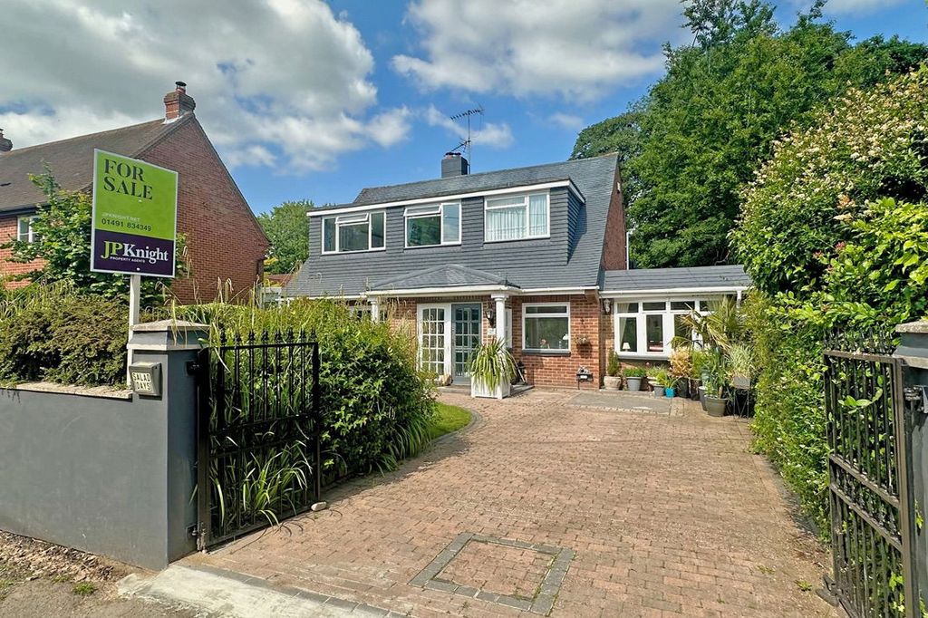 Property photo 1 of 35