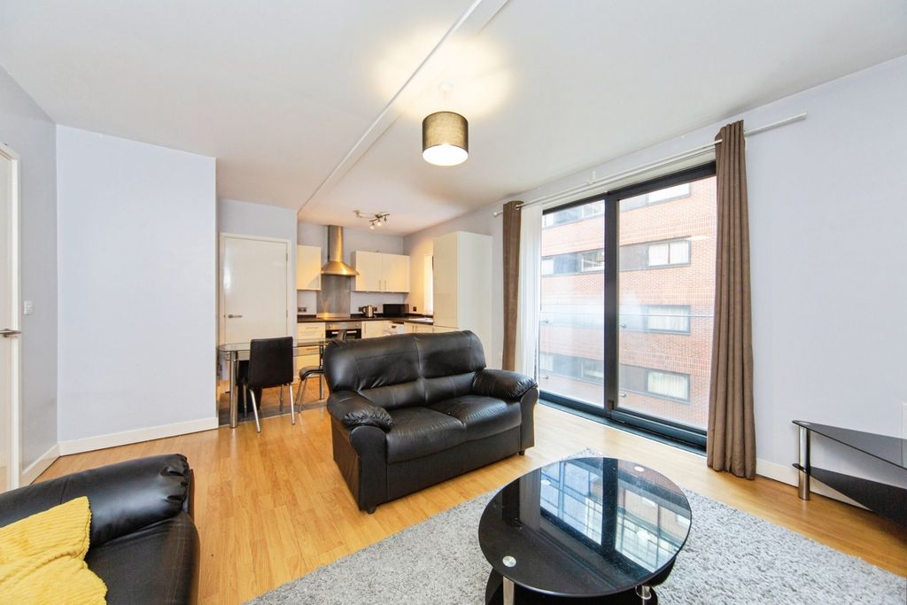 Property photo 2 of 20 Pbox-Img.Jpg