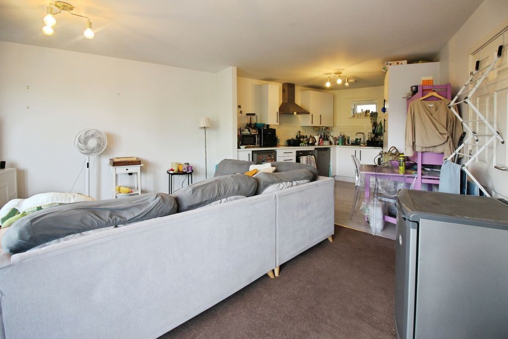 Property photo 3 of 12 Pbox-Img.Jpg