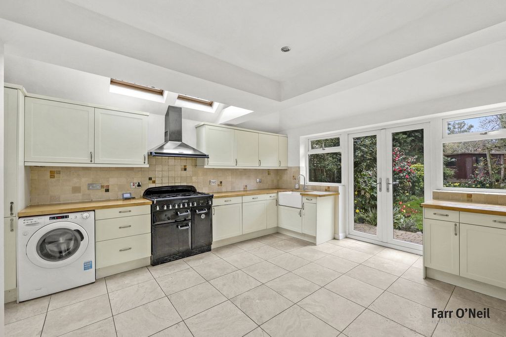 Property photo 2 of 23 Photo 15