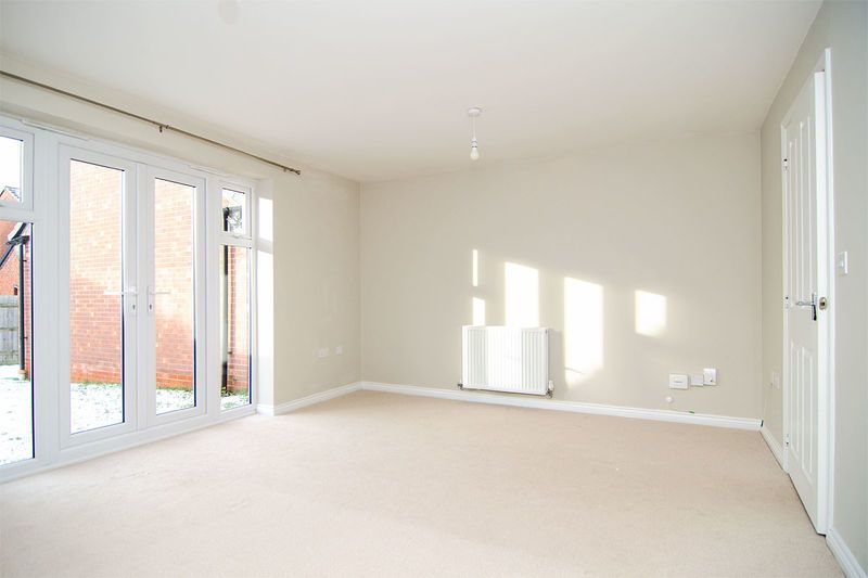 Property photo 2 of 18 Photo 6