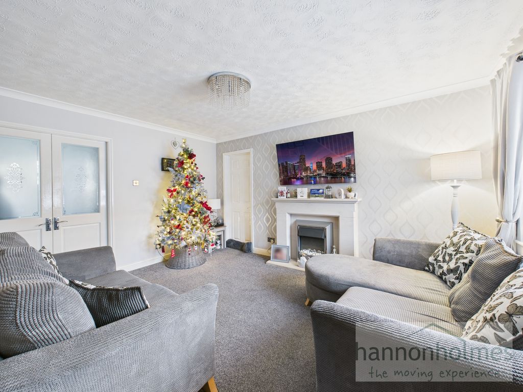 Property photo 3 of 36 Cam05283G0-Pr0130-Still002