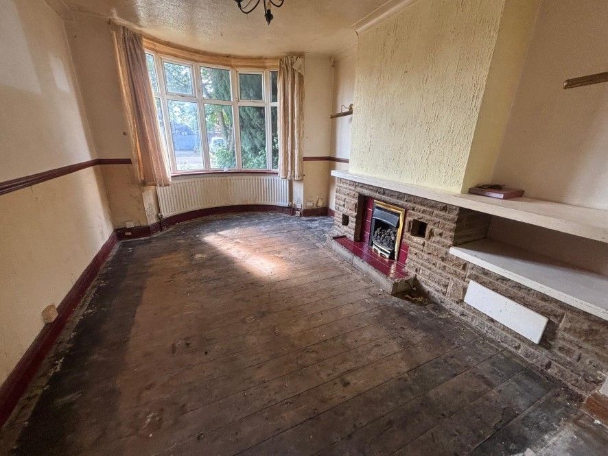 Property photo 2 of 19
