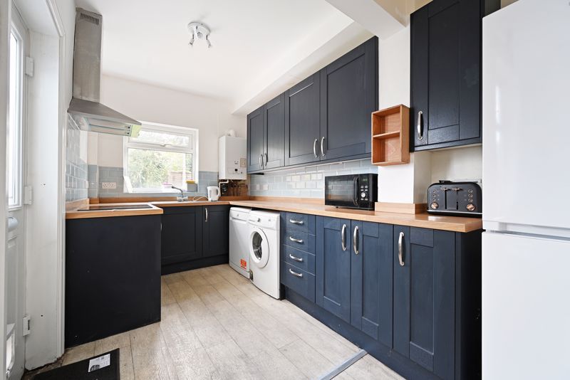 Property photo 2 of 18 Kitchen