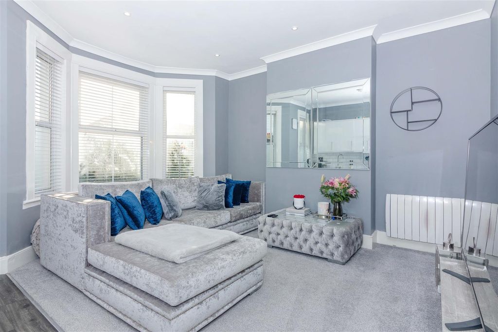 Property photo 3 of 9 Zkhbxvyru0Kiut-Ptcdcxa.Jpg