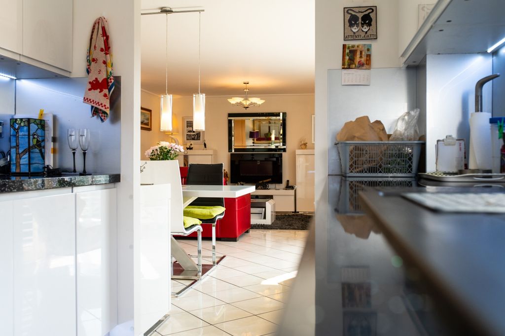 Additional image 12 of 2 bed flat for saleLynton Court, Cardiff Bay CF10