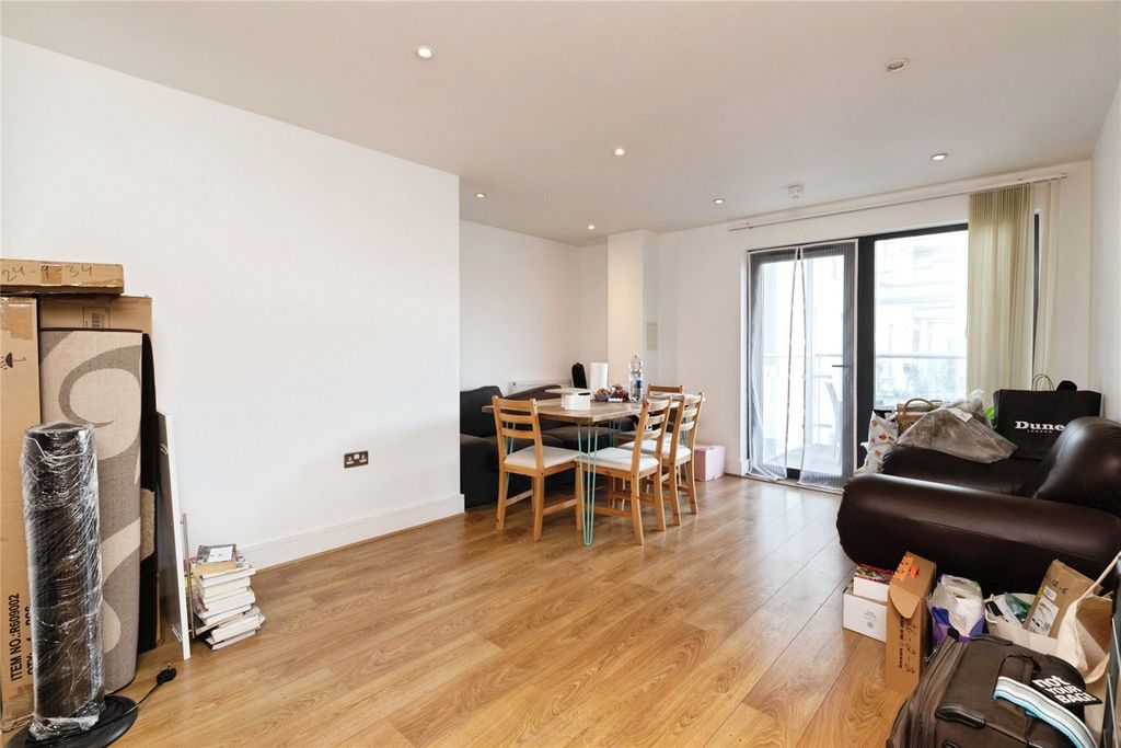 Property photo 3 of 13 Picture No. 27