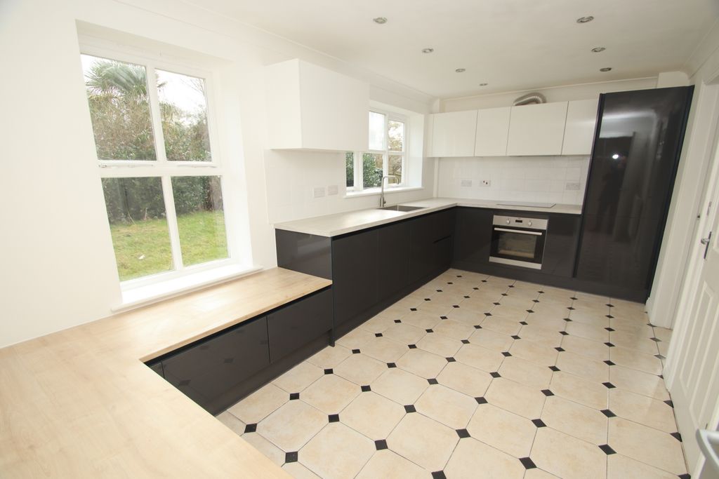 Property photo 2 of 19 Photo 21