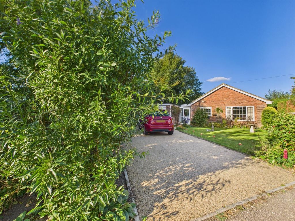 Property photo 1 of 22 Cam04116G0-Pr0261-Still012.Jpg