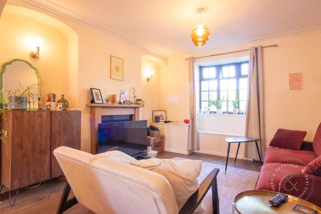 Property photo 2 of 12 Penhill-12.Jpg