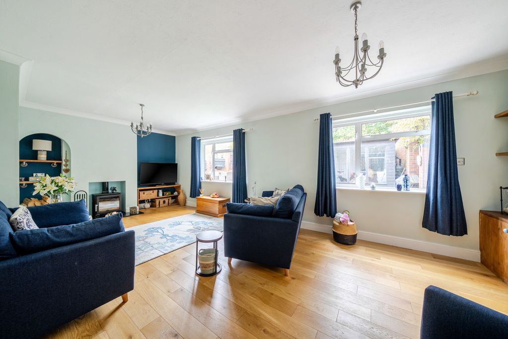 Property photo 2 of 27 Reception