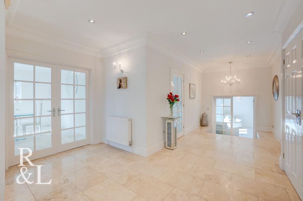 Property photo 3 of 66 Batched (72).Jpg